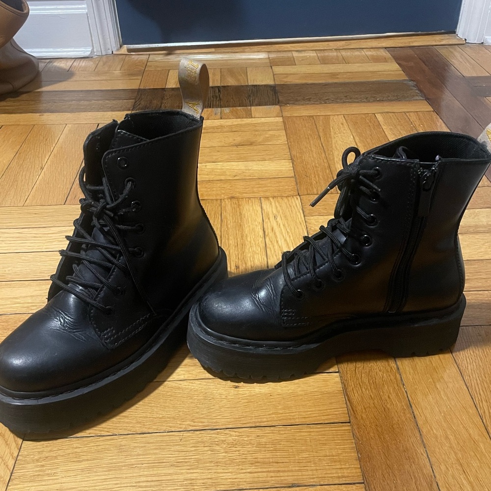 DR. MARTENS VEGAN JADON II BOOT MONO PLATFORMS